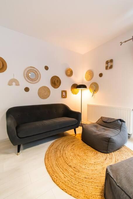 Arte - 2 Bedroom Apartment Near Coresi Mall With Free Parking Brasov Bagian luar foto